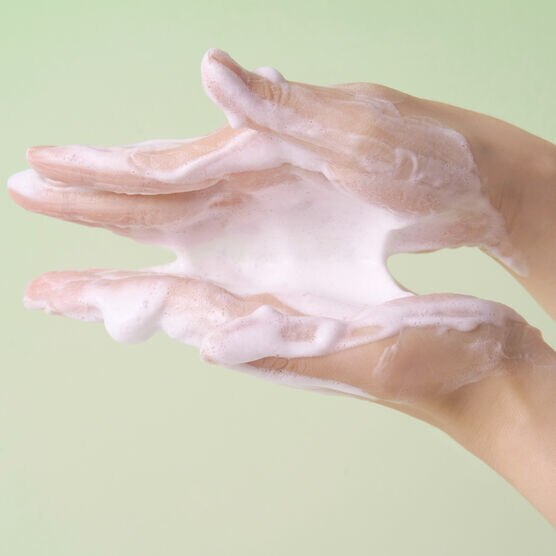SKIN1004 - TEA-TRICA BHA FOAM 125ML